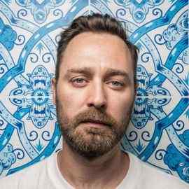 Add Fuel, Portuguese, 1980, Contemporary Artist