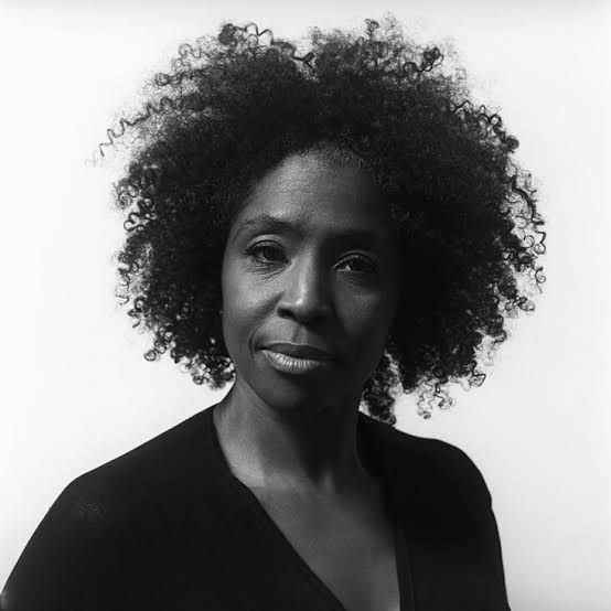 Lorna Simpson, American, 1960, Contemporary Artist