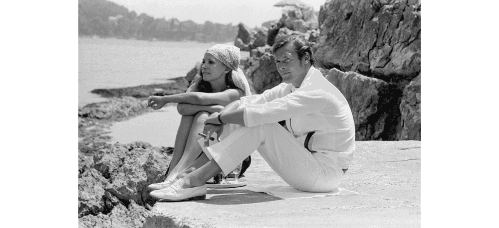 Terry O'Neill, ‘Roger Moore and Luisa Mattioli’, 1970, Print, Gelatin Silver Print, null, 