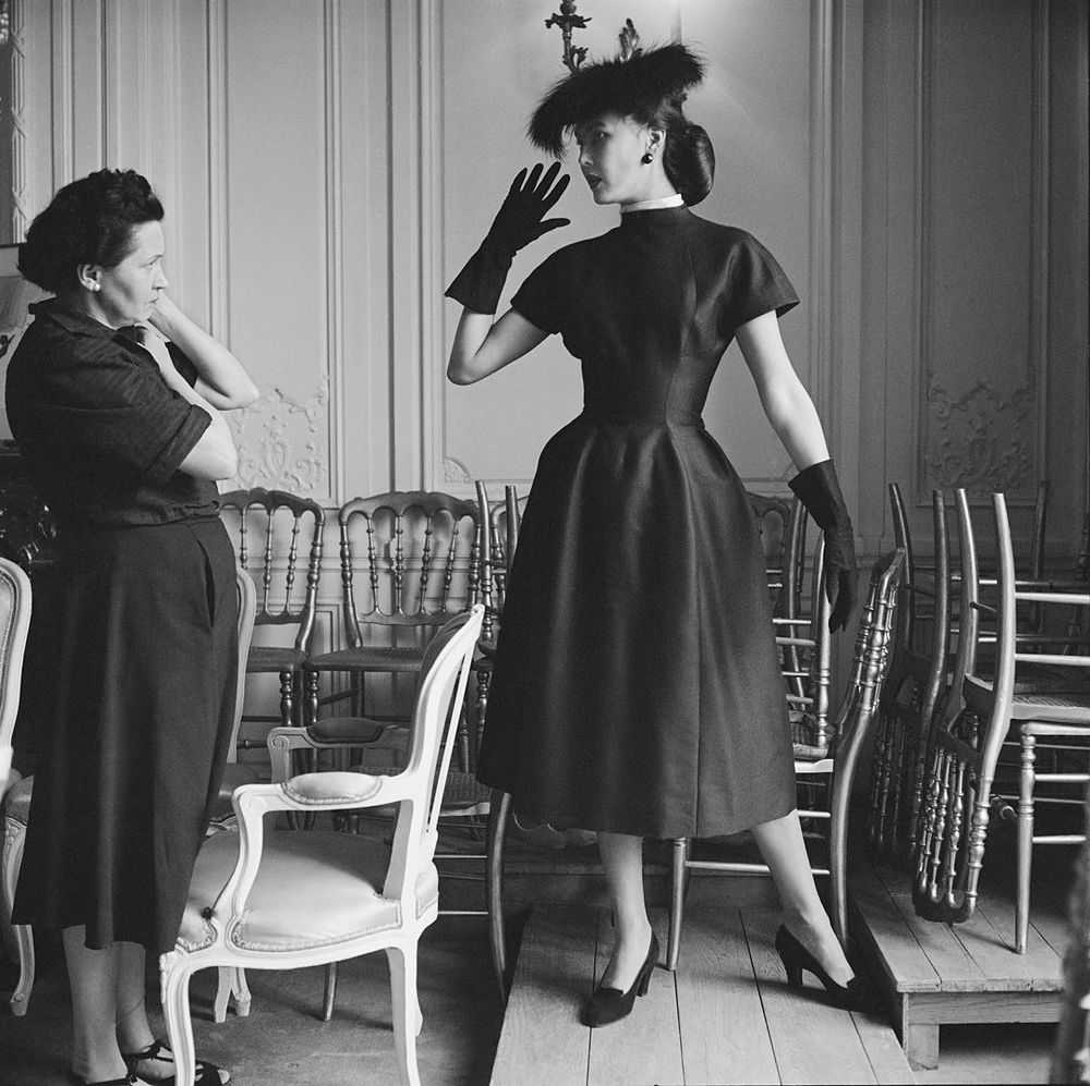 Mark Shaw, ‘Dior, Alla in Croque-mitaine With Seamstress’, 1953, Print, Pigment print on Hahnemϋhle photo rag paper, null,