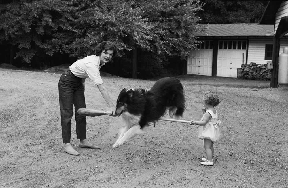 Mark Shaw, ‘Kennedys, Jackie and Caroline With Collie, 1960’, 1960, Print, Pigment print on Hahnemϋhle photo rag paper, null,