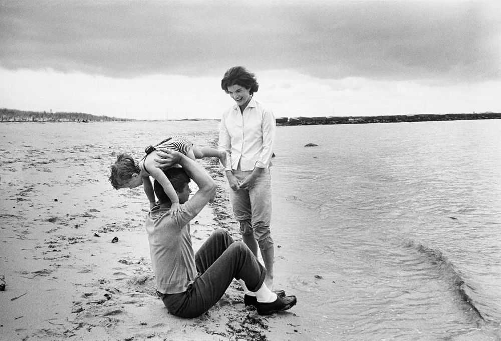 Mark Shaw, ‘Kennedys, John Lifts Caroline Over His Head as Jackie Looks on (Large)’, 1959, Print, Pigment print on Hahnemϋhle photo rag paper, null,
