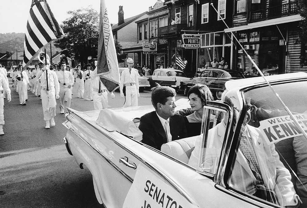 Mark Shaw, ‘Kennedys, John and Jackie in Campaign Car (Medium)’, 1959, Print, Pigment print on Hahnemϋhle photo rag paper, null,