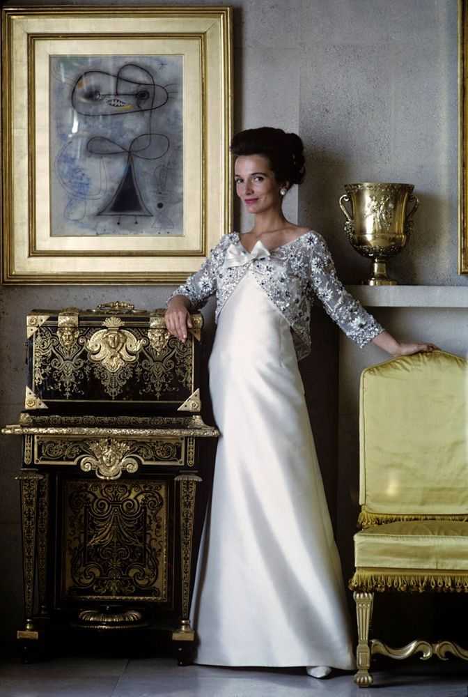 Mark Shaw, ‘Lee Radziwill in Lanvin Castillo White Satin With Gold Chest’, 1962, Print, Pigment print on Hahnemϋhle photo rag paper, null,