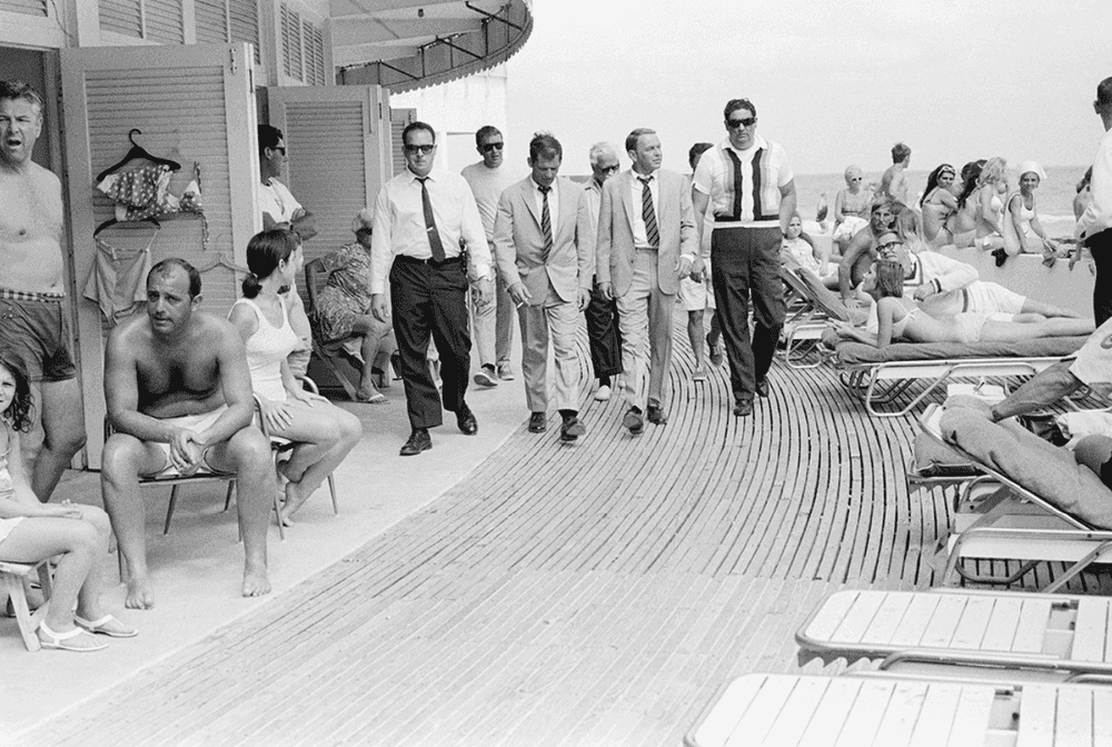 Terry O'Neill, ‘Frank Sinatra on the boardwalk (View 2)’, 1968, Print, Gelatin silver print, null,